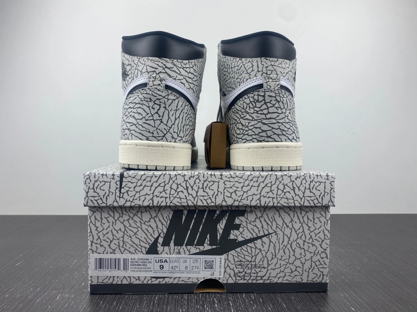 Air Jordan 1 Retro High OG White Cement Style DZ5485- Cozy 1610