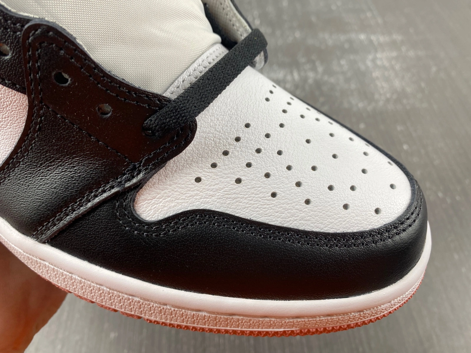 StreetReady Air Jordan 1 Retro High Rust Pink 861428- 1453
