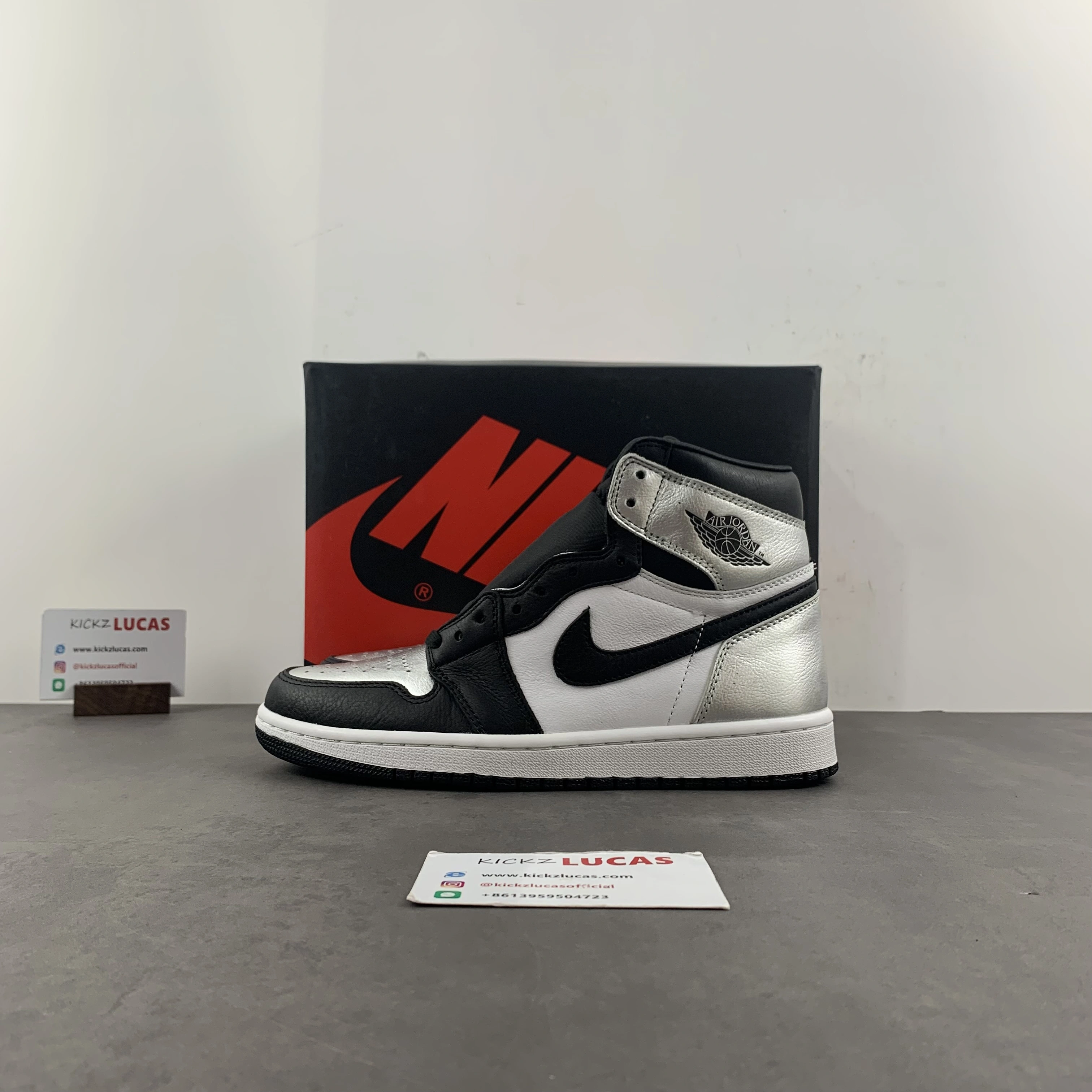 Seasonal Air Jordan 1 Retro High Silver Toe CD0461- 1751