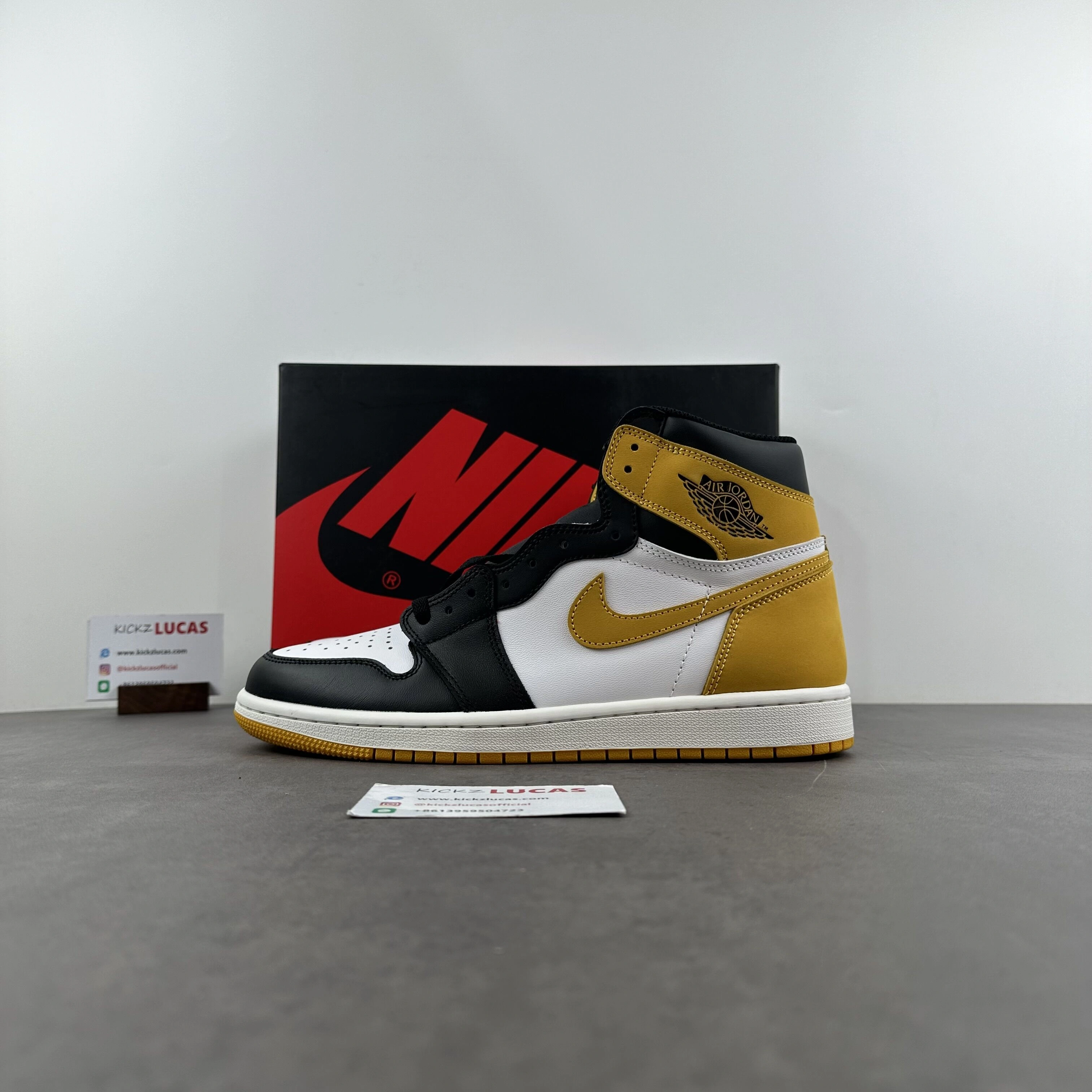 Air Jordan 1 Retro High Yellow Ochre 555088- Cozy 1461