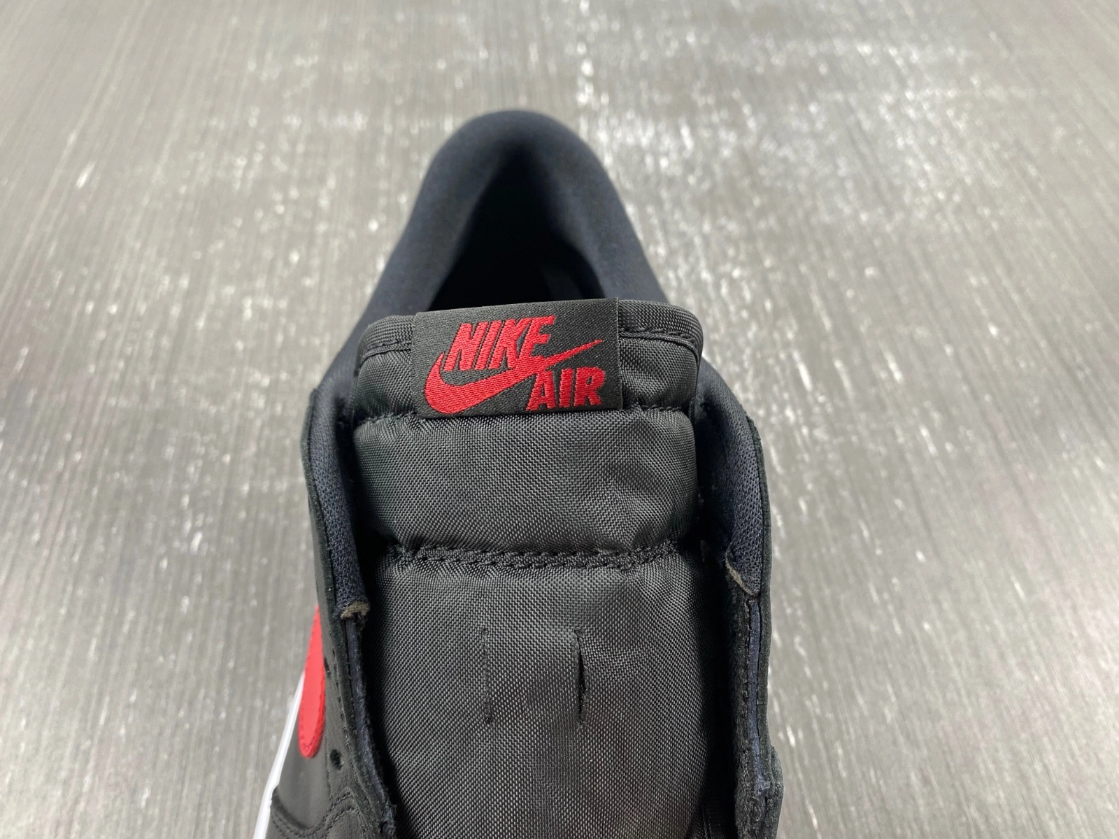 Air Jordan 1 Retro Low Bred 705329- Durable 1548