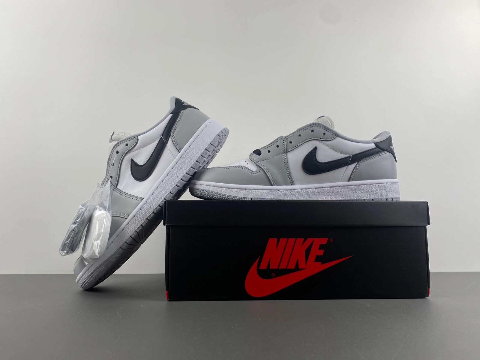 WrinkleFree Air Jordan 1 Retro Low Grey CZ0790- 1397