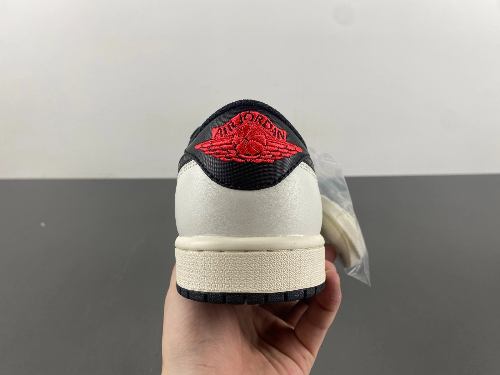 Air Jordan 1 Retro Low OG PSG Paris Saint-Germain HF8828- Bold 1350
