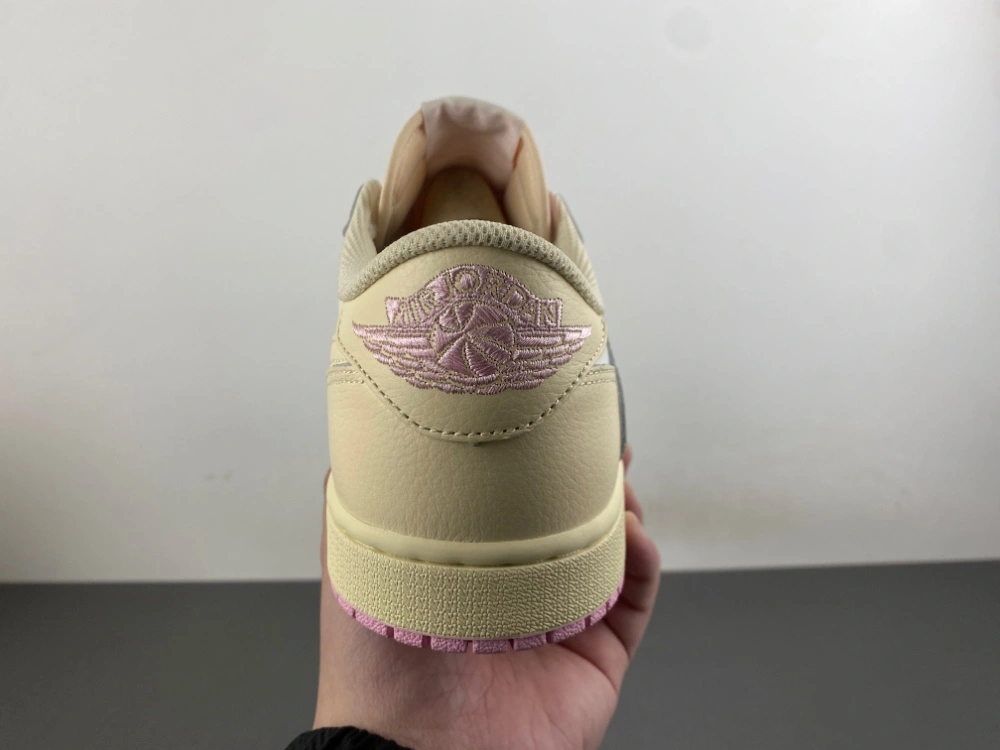 Air Jordan 1 Retro Low OG SP Travis Scott Shy Pink IQ7604- Popular 1320