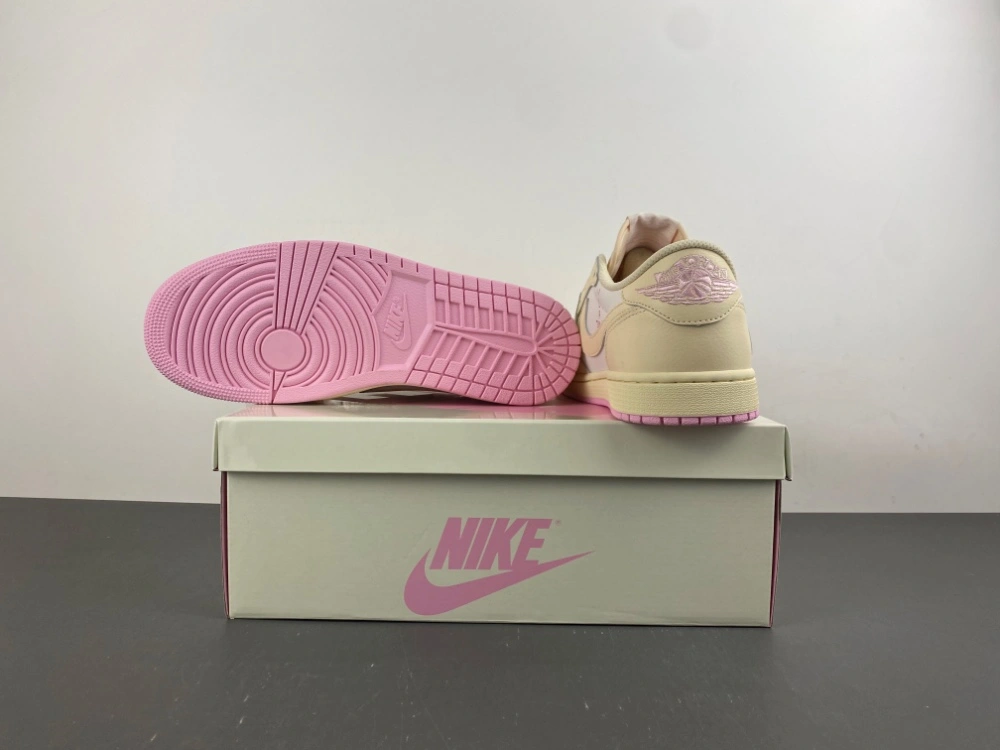 Air Jordan 1 Retro Low OG SP Travis Scott Shy Pink IQ7604- Popular 1320
