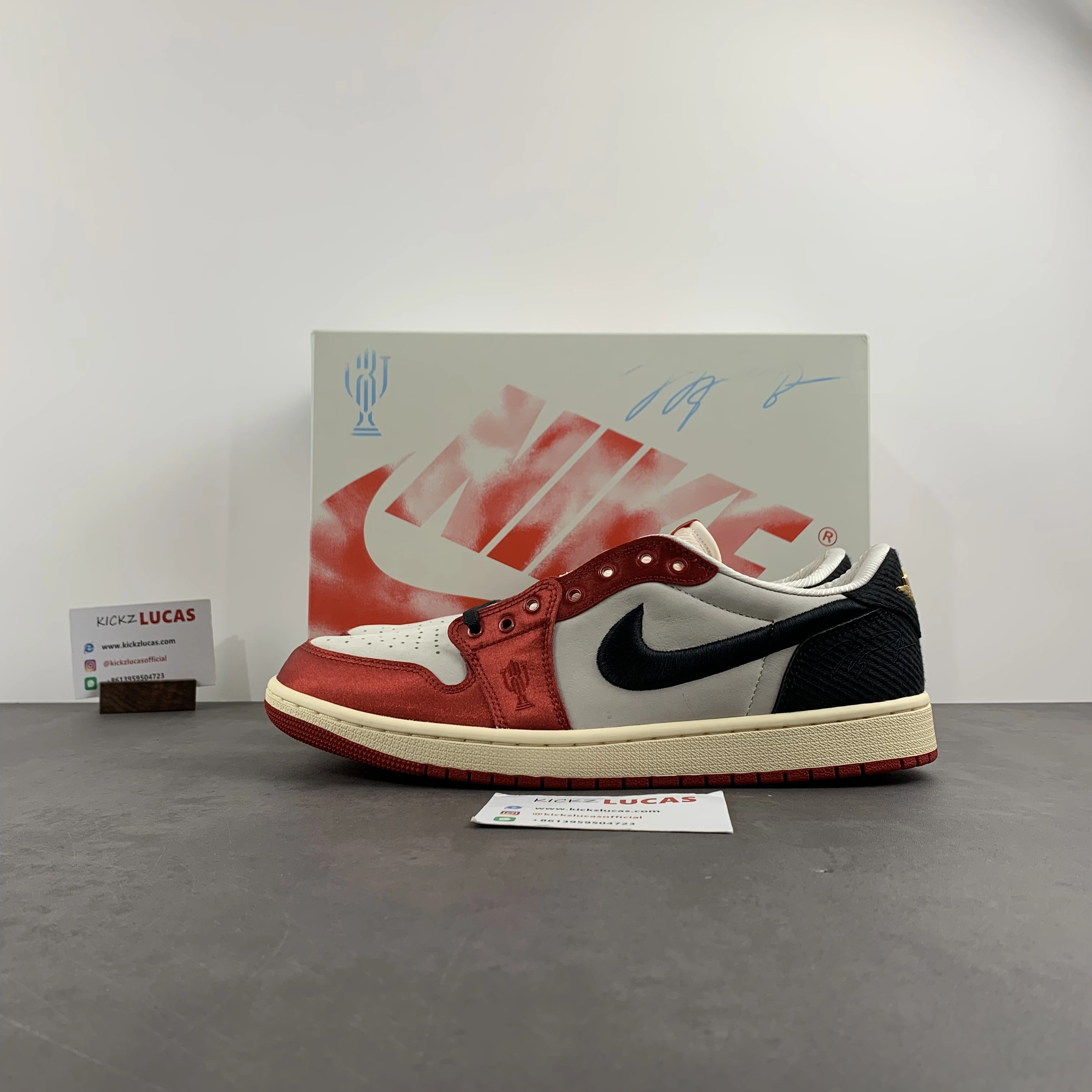 Air Jordan 1 Retro Low OG Trophy Room Away FN0432- Contemporary 1416