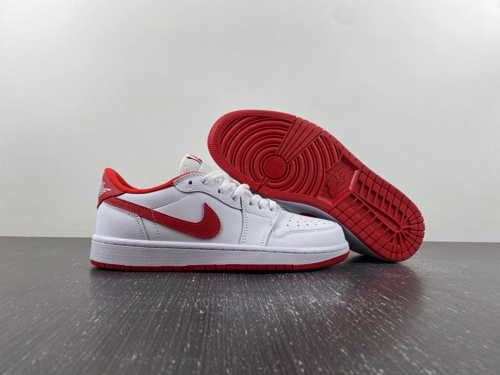Air Jordan 1 Retro Low OG University Red CZ0790- Trendsetting 1456