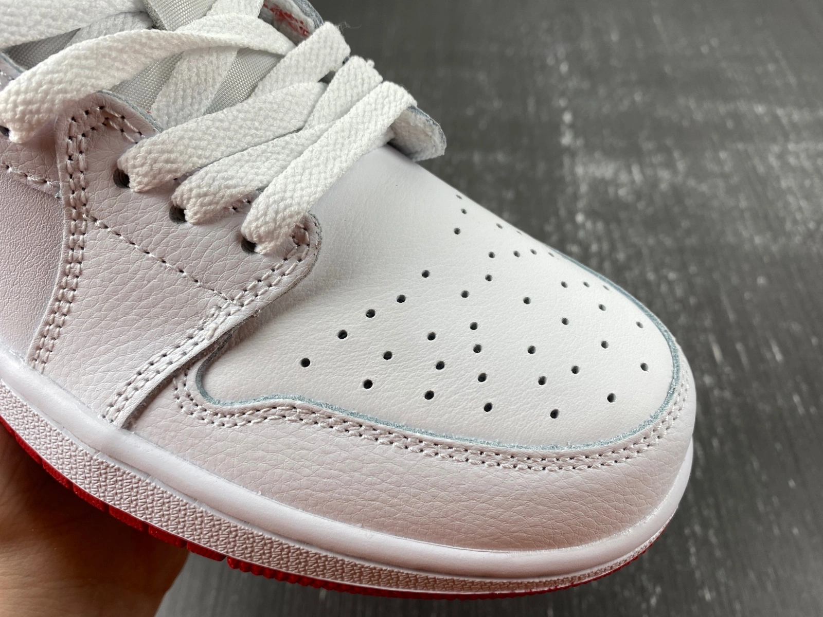 Air Jordan 1 Retro Low OG University Red CZ0790- Trendsetting 1456