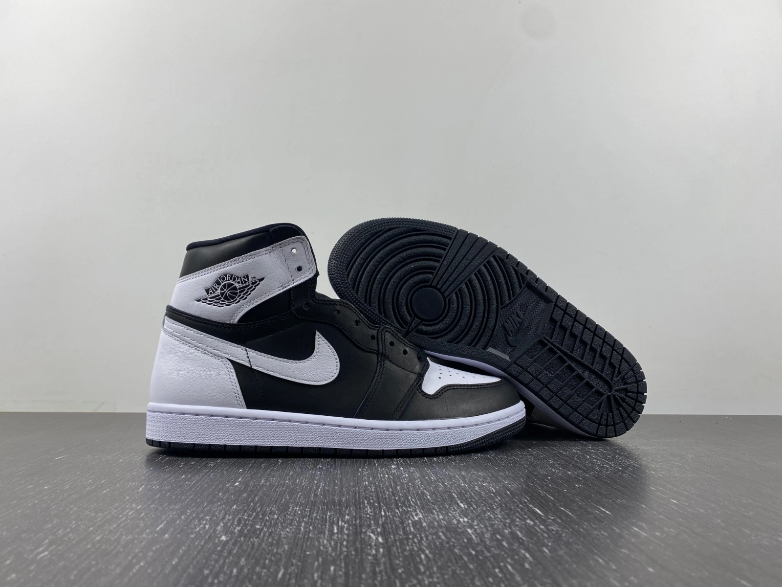 Vibrant Air Jordan 1 Retro Reverse Panda DZ5485- 1438