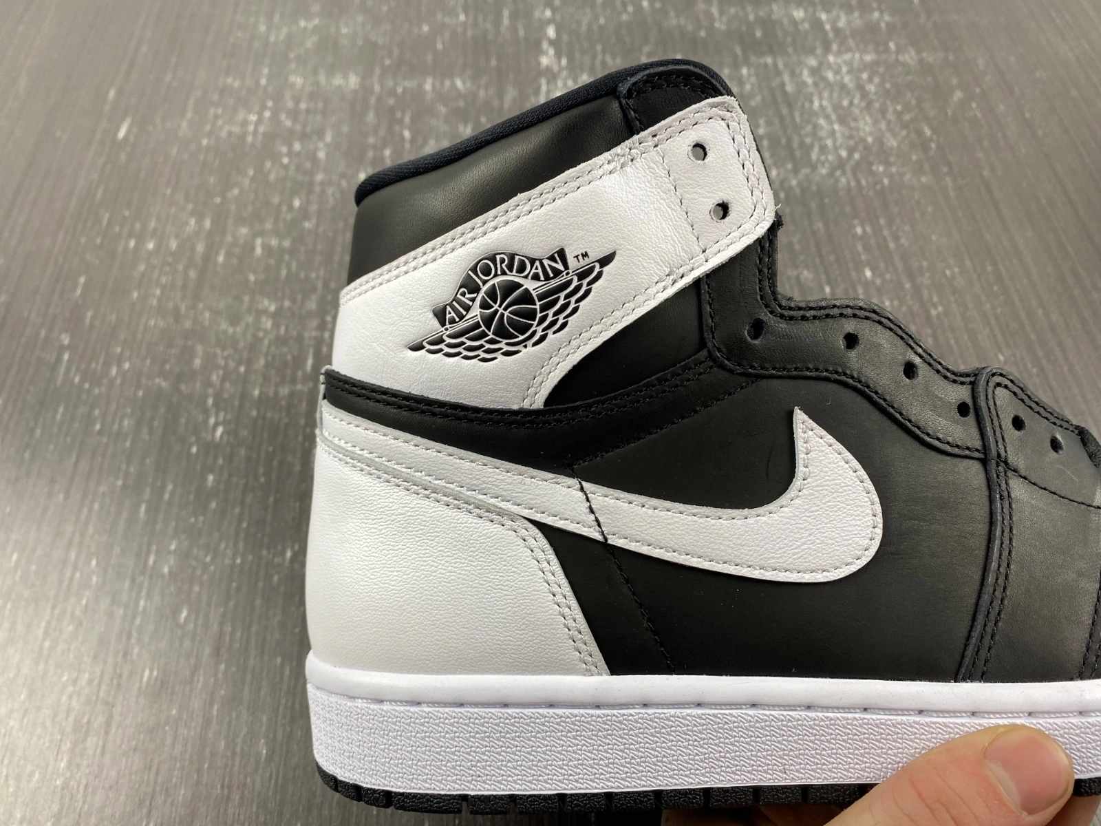 Vibrant Air Jordan 1 Retro Reverse Panda DZ5485- 1438