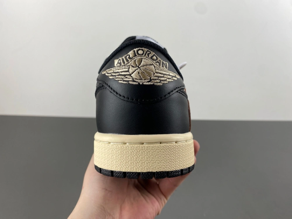 Air Jordan 1 Travis Scott DM7866- Sporty 1405