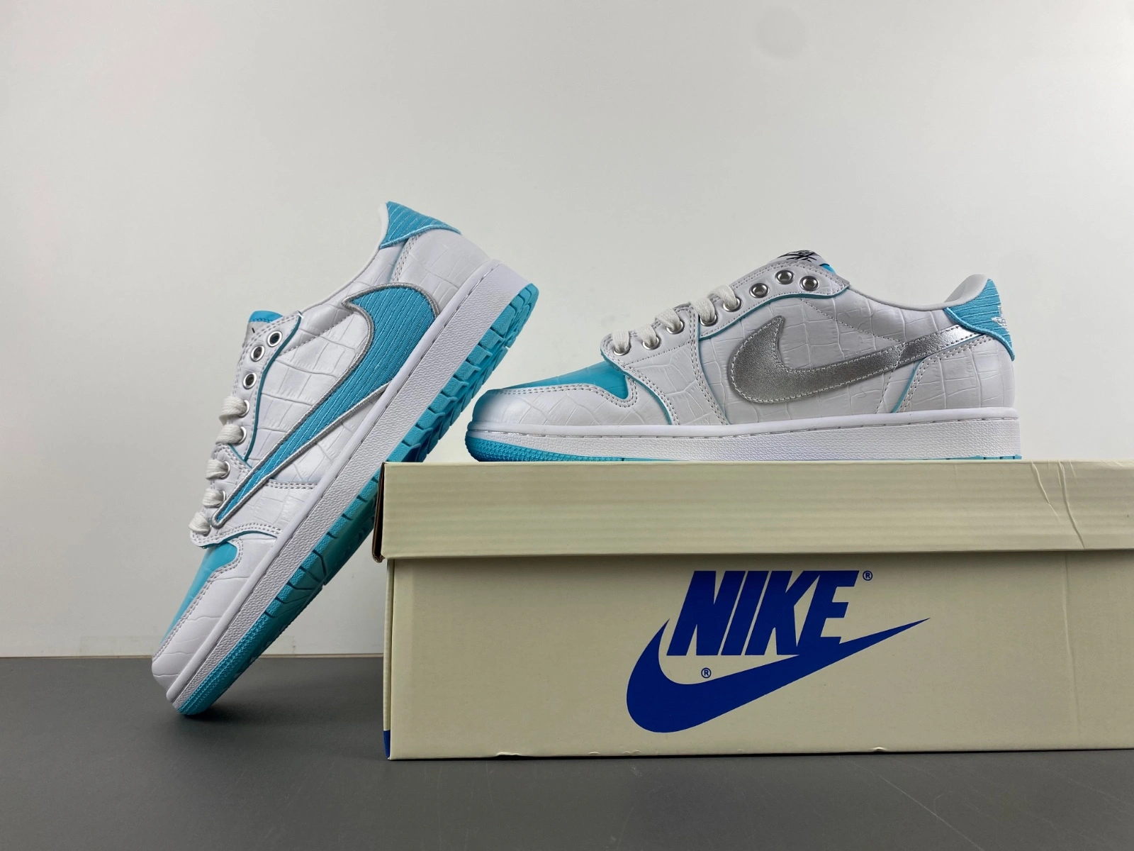Air Jordan 1 Travis Scott DM7866-771 MK20240727- RelaxedFit 1383