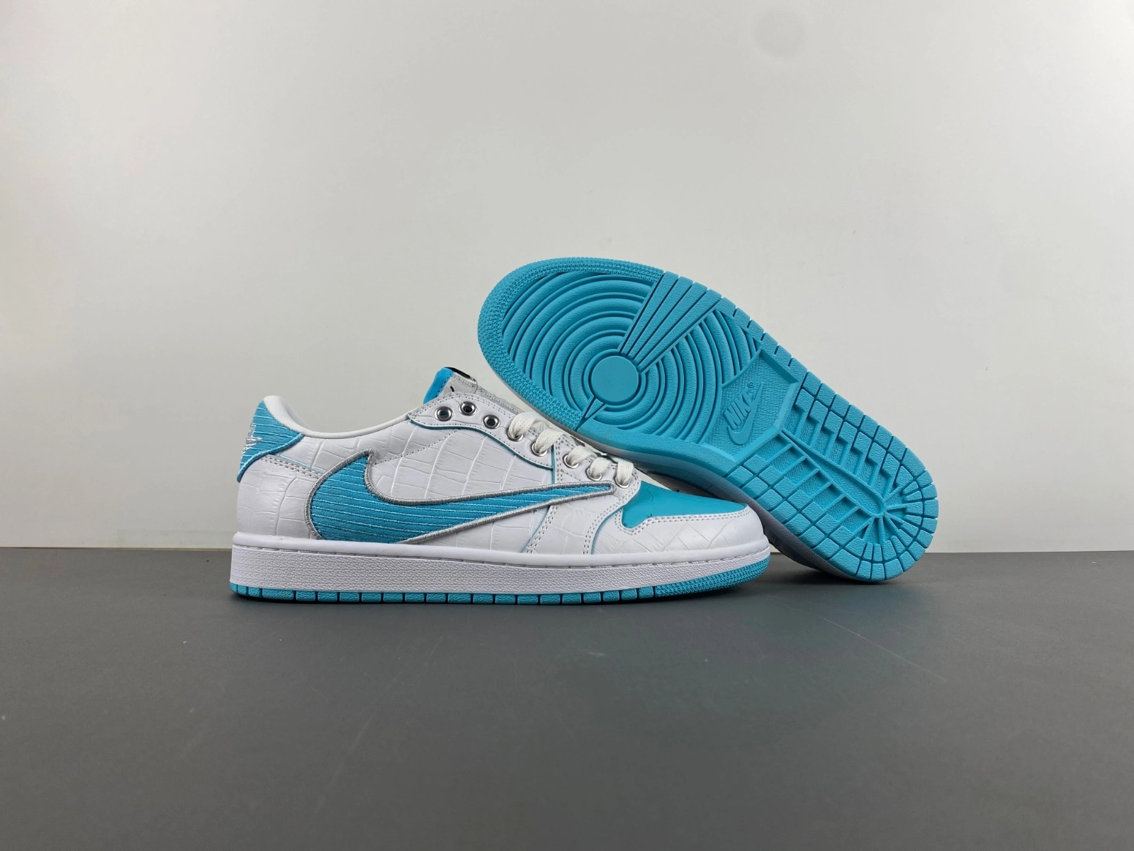Air Jordan 1 Travis Scott DM7866-771 MK20240727- RelaxedFit 1383