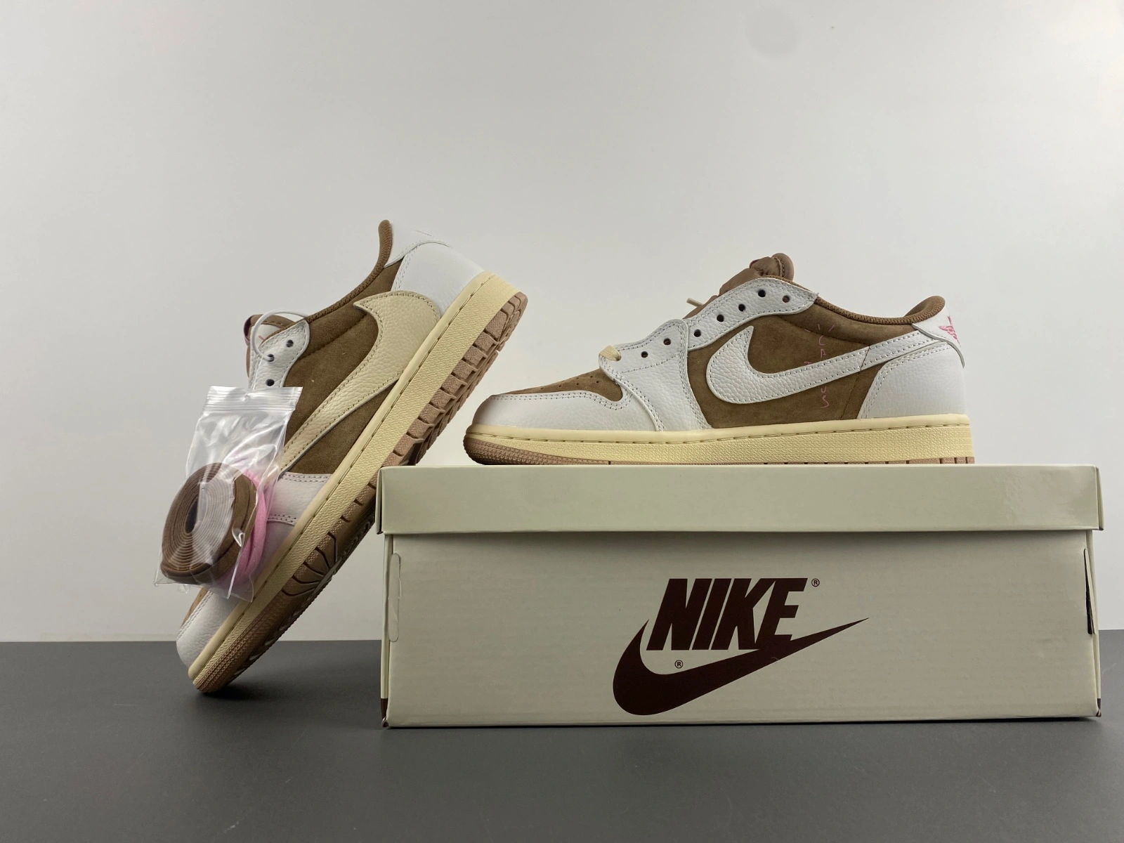 HighPerformance Air Jordan 1 Travis Scott White khaki DM7866- 1396