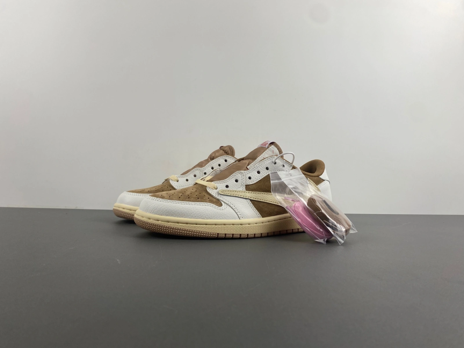 HighPerformance Air Jordan 1 Travis Scott White khaki DM7866- 1396