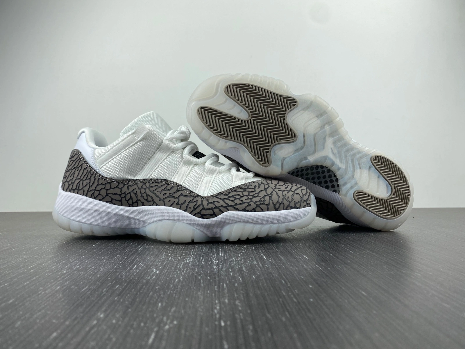 Air Jordan 11 Low Grey Crack AV2187- TravelReady 2191