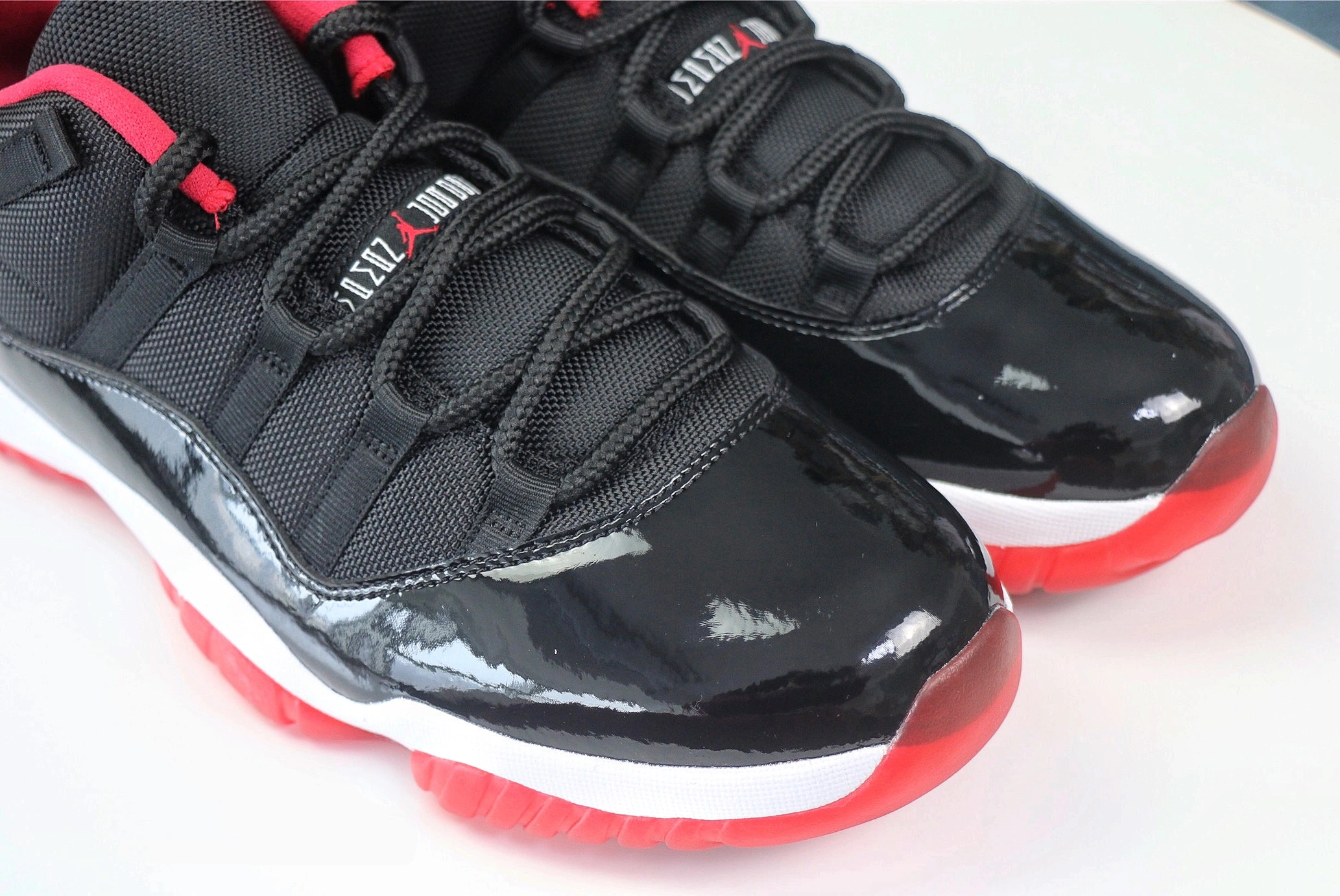 Air Jordan 11 Retro Low Bred 528895- Snug 2207