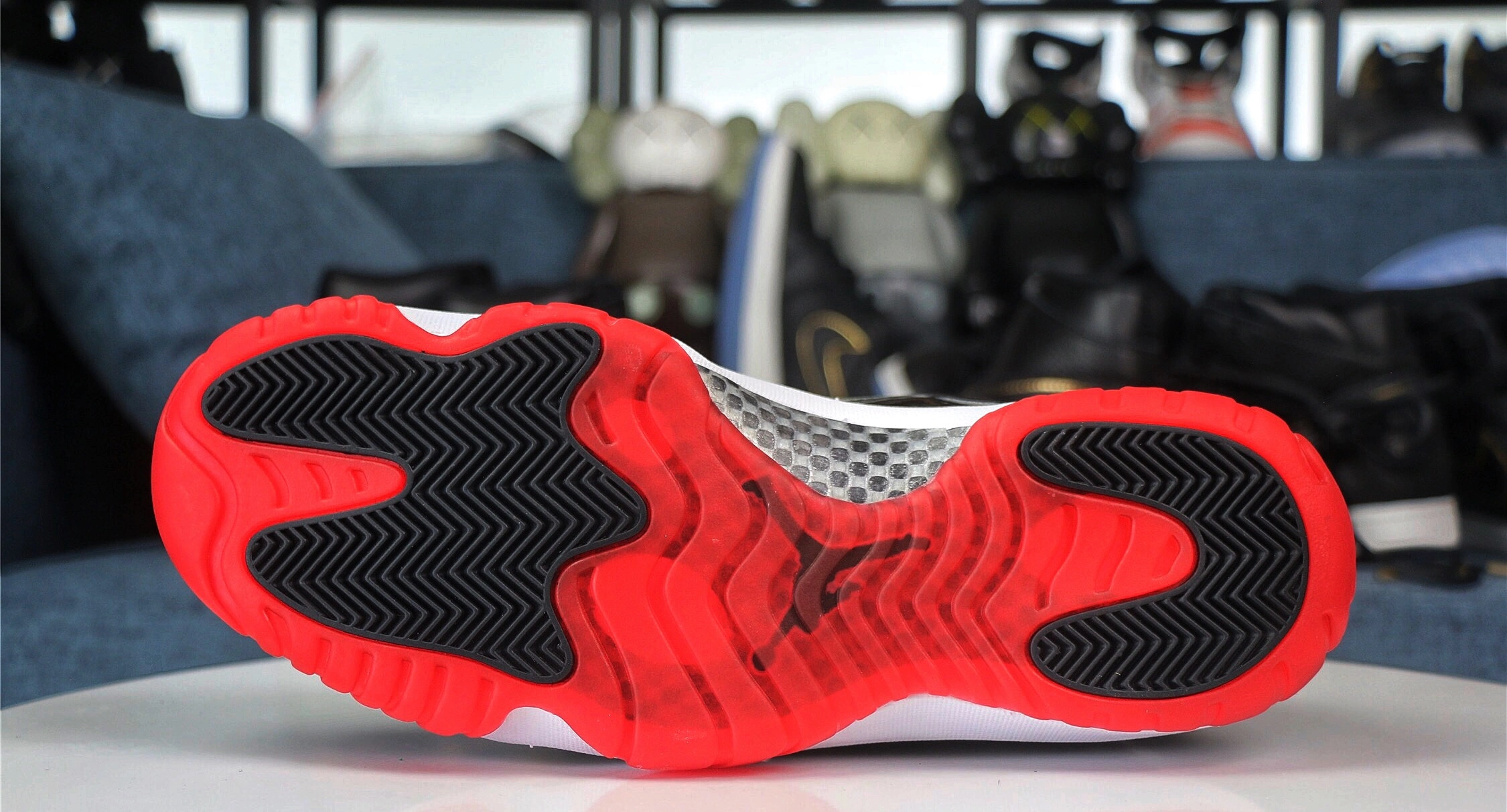 Air Jordan 11 Retro Low Bred 528895- Snug 2207