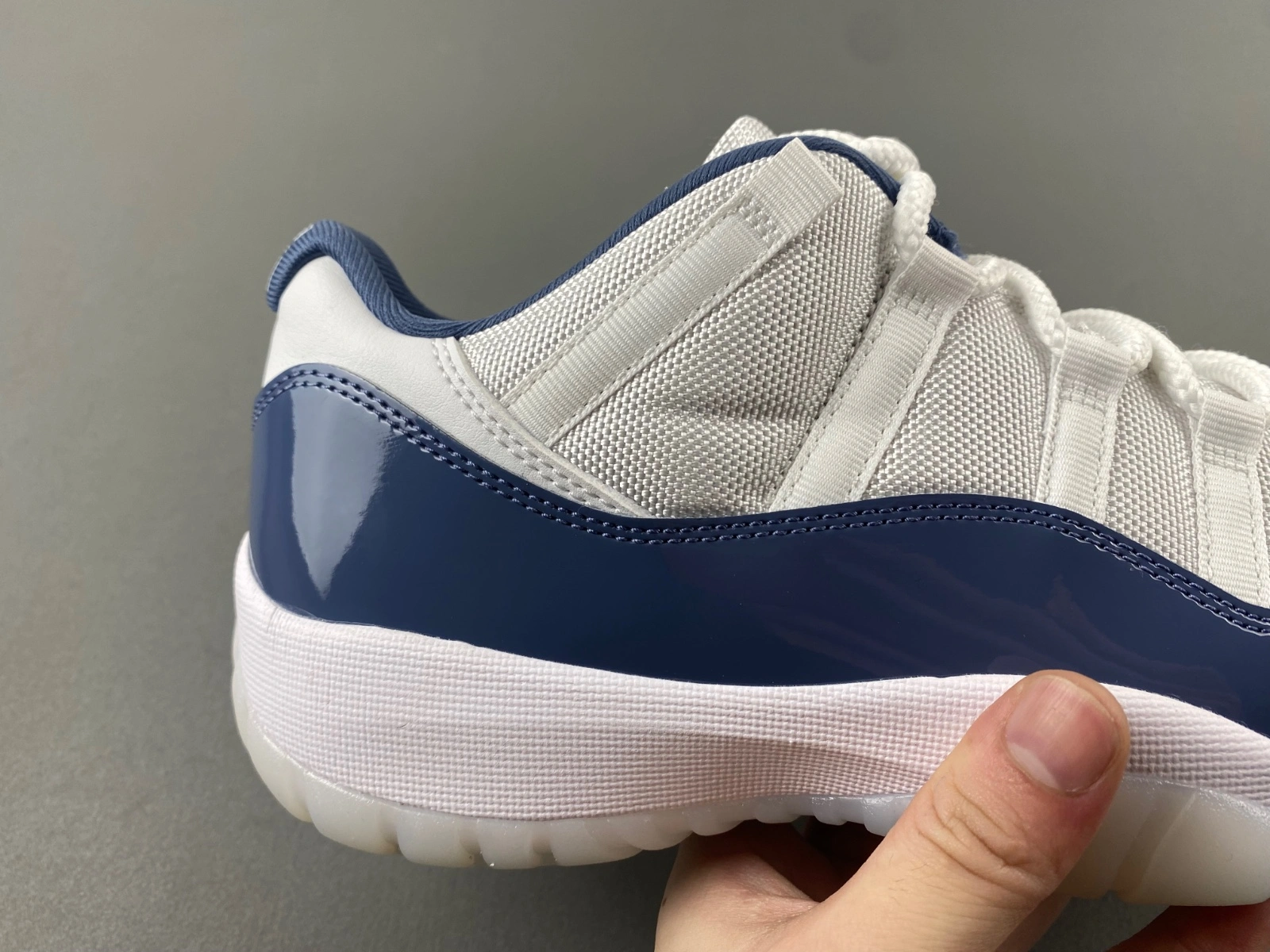 SmoothTexture Air Jordan 11 Retro Low Midnight Navy FV5104- 2180