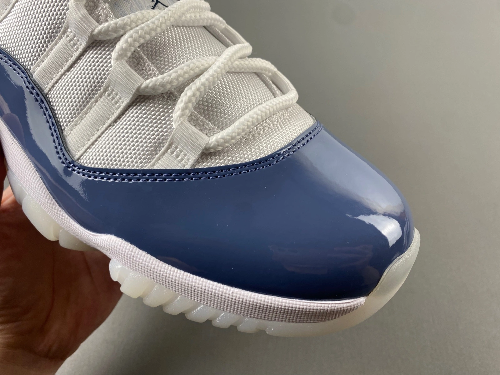 SmoothTexture Air Jordan 11 Retro Low Midnight Navy FV5104- 2180