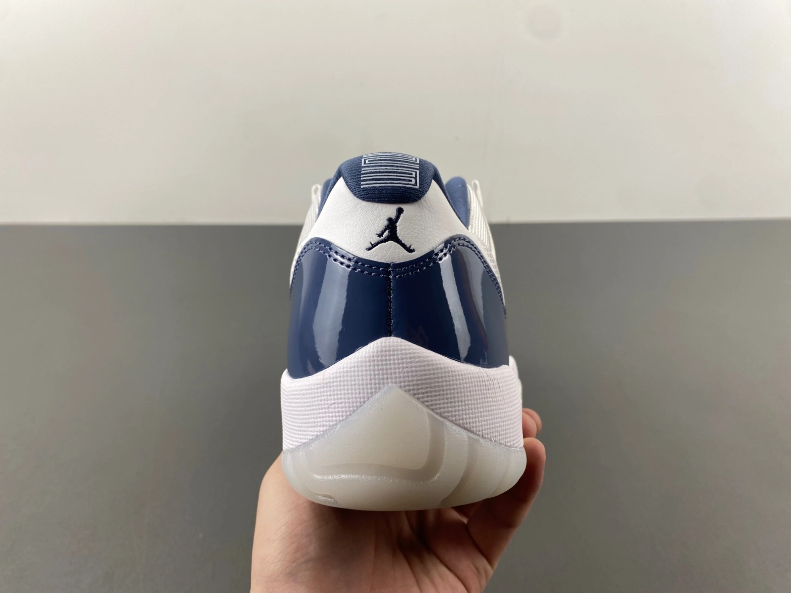 SmoothTexture Air Jordan 11 Retro Low Midnight Navy FV5104- 2180