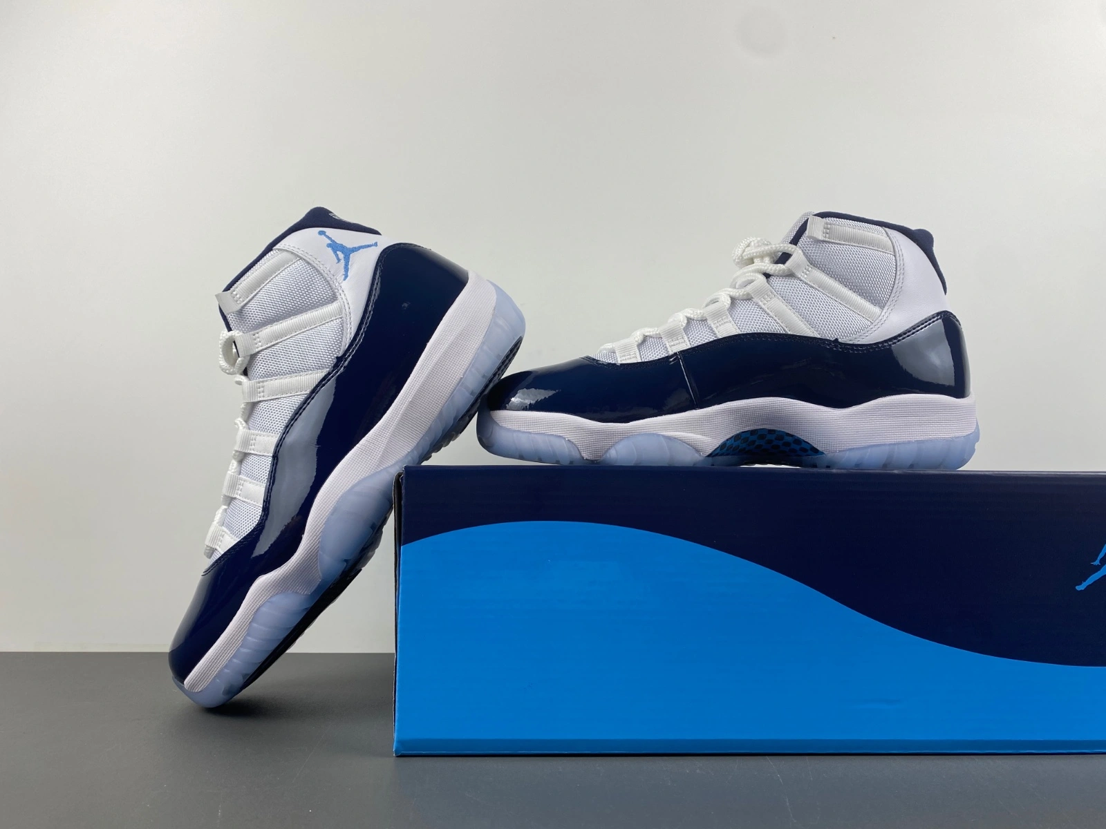 Tailored Air Jordan 11 Retro UNC Win Like 82 378037- 2176