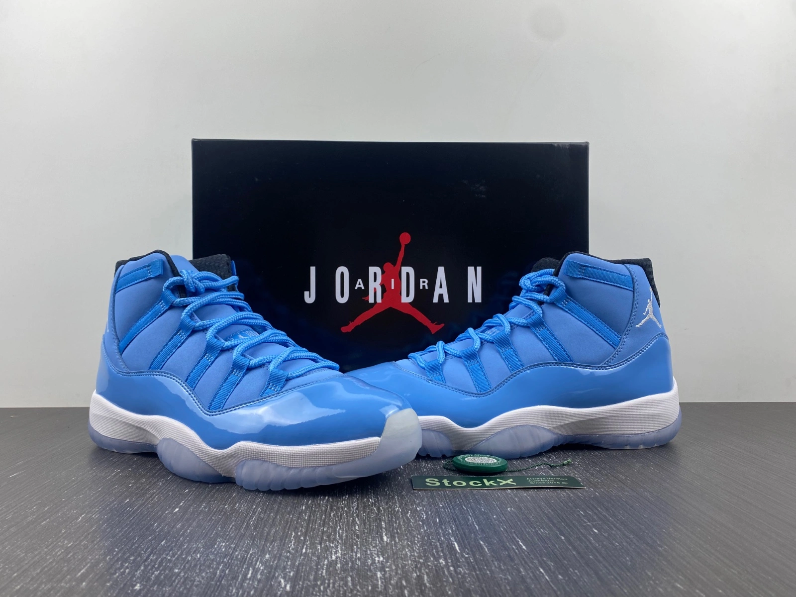 StreetReady Air Jordan 11 Ultimate Gift of Flight 717602- 2187