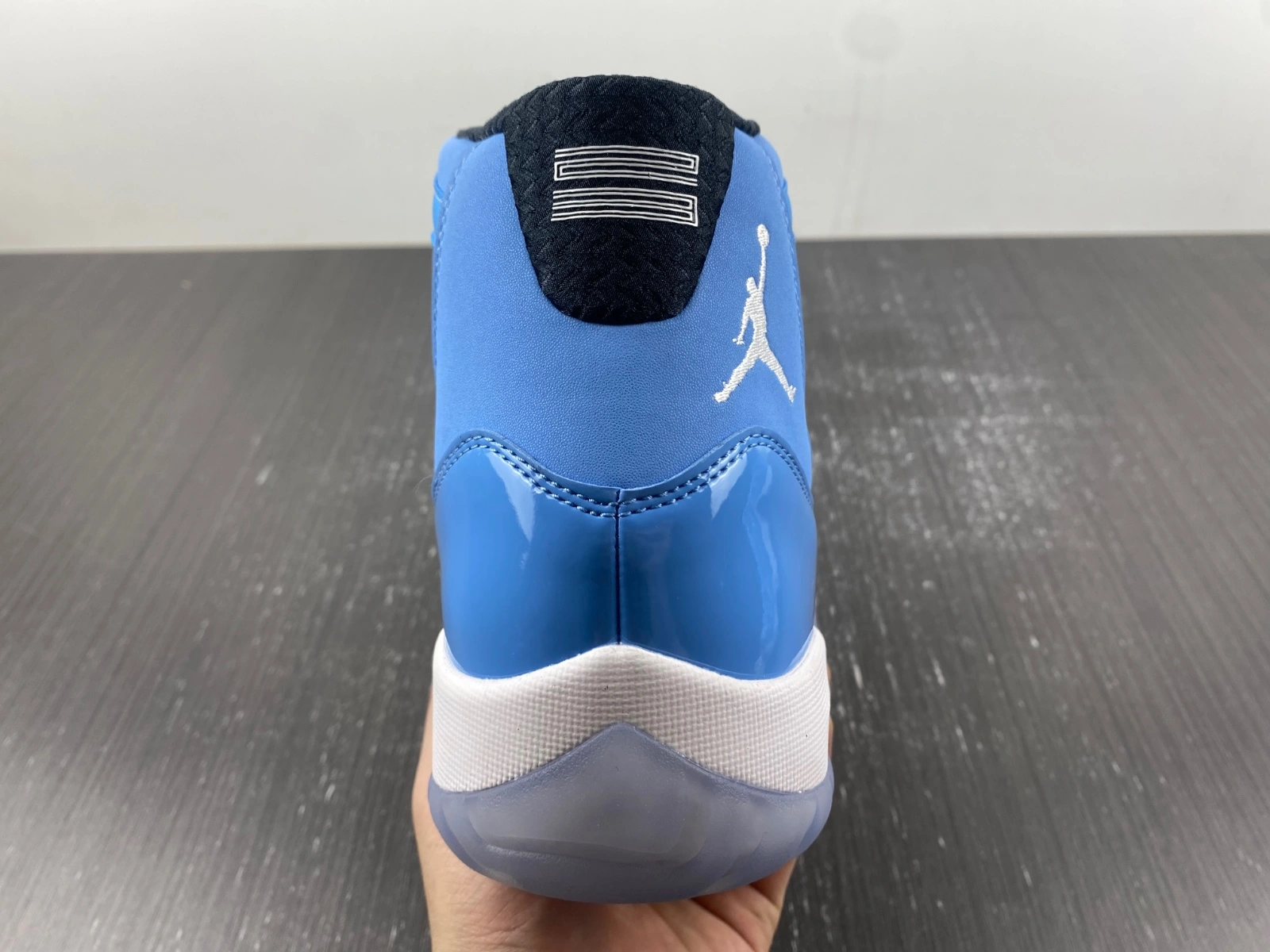StreetReady Air Jordan 11 Ultimate Gift of Flight 717602- 2187