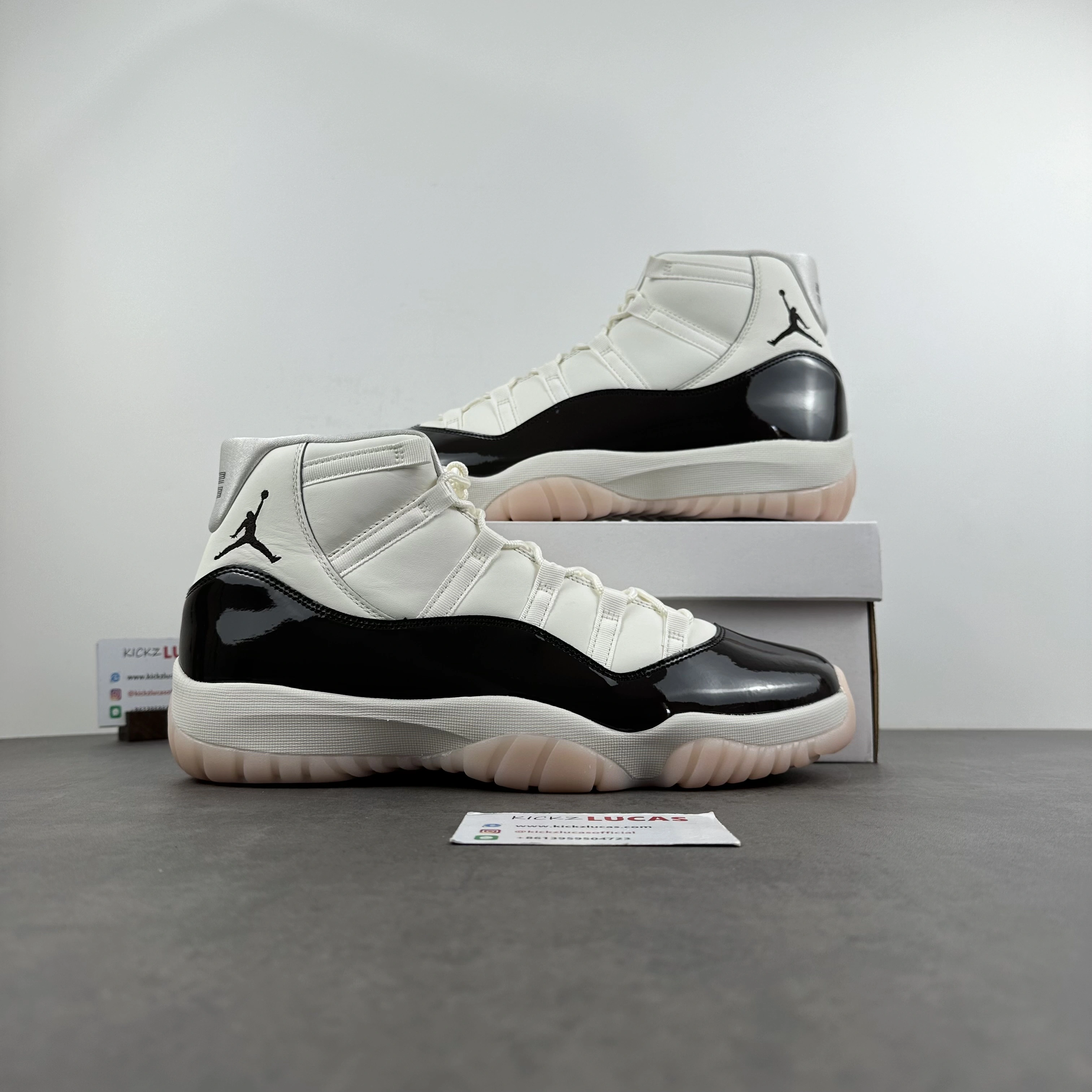 Tailored Air Jordan 11 WMNS Neapolitan AR0715- 2184