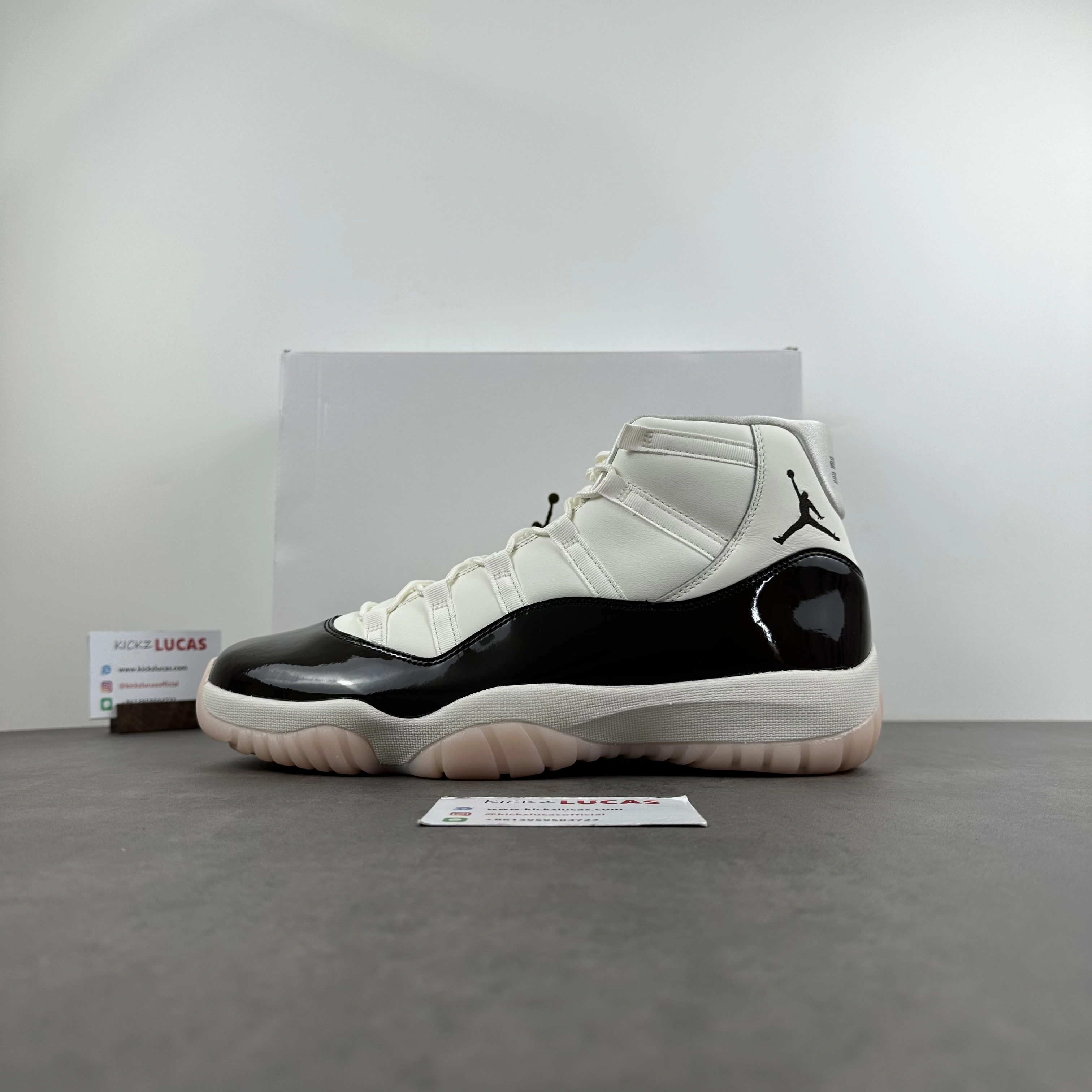 Tailored Air Jordan 11 WMNS Neapolitan AR0715- 2184