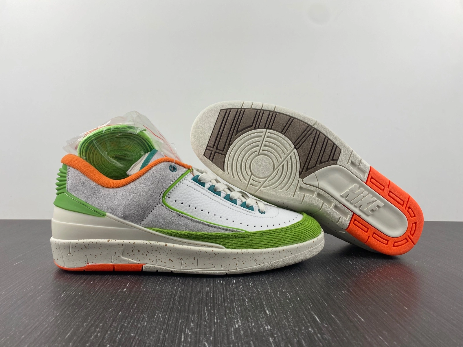 Contemporary Air Jordan 2 Retro Low TITAN DV6206- 1800