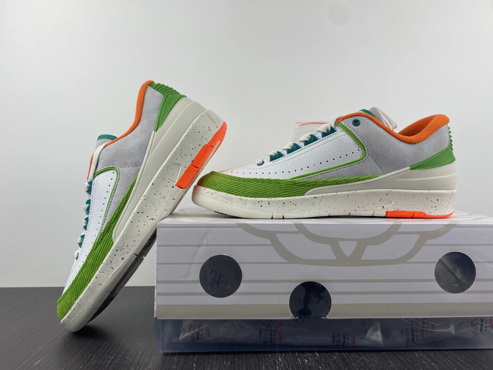 Contemporary Air Jordan 2 Retro Low TITAN DV6206- 1800