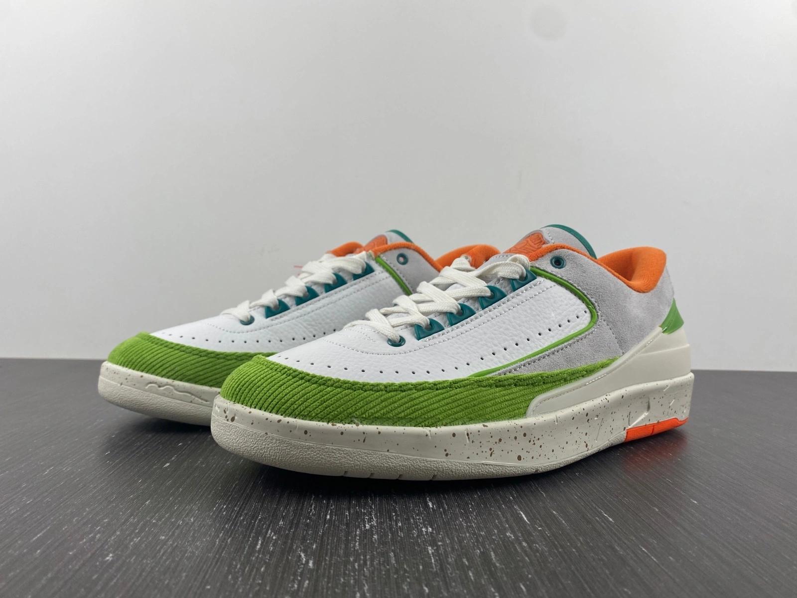 Contemporary Air Jordan 2 Retro Low TITAN DV6206- 1800