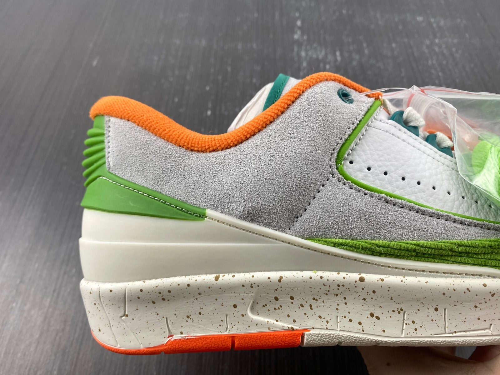 Contemporary Air Jordan 2 Retro Low TITAN DV6206- 1800