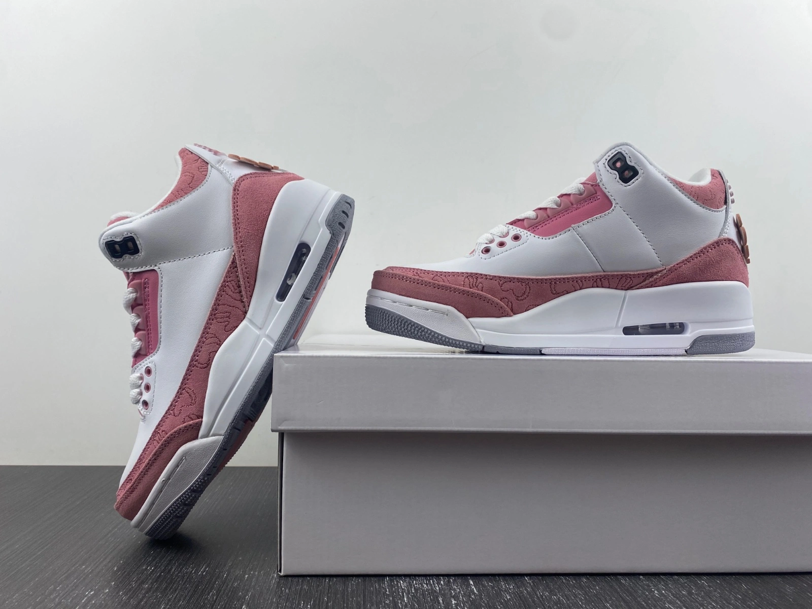 Air Jordan 3 KAWS Pink Sustainable 1841