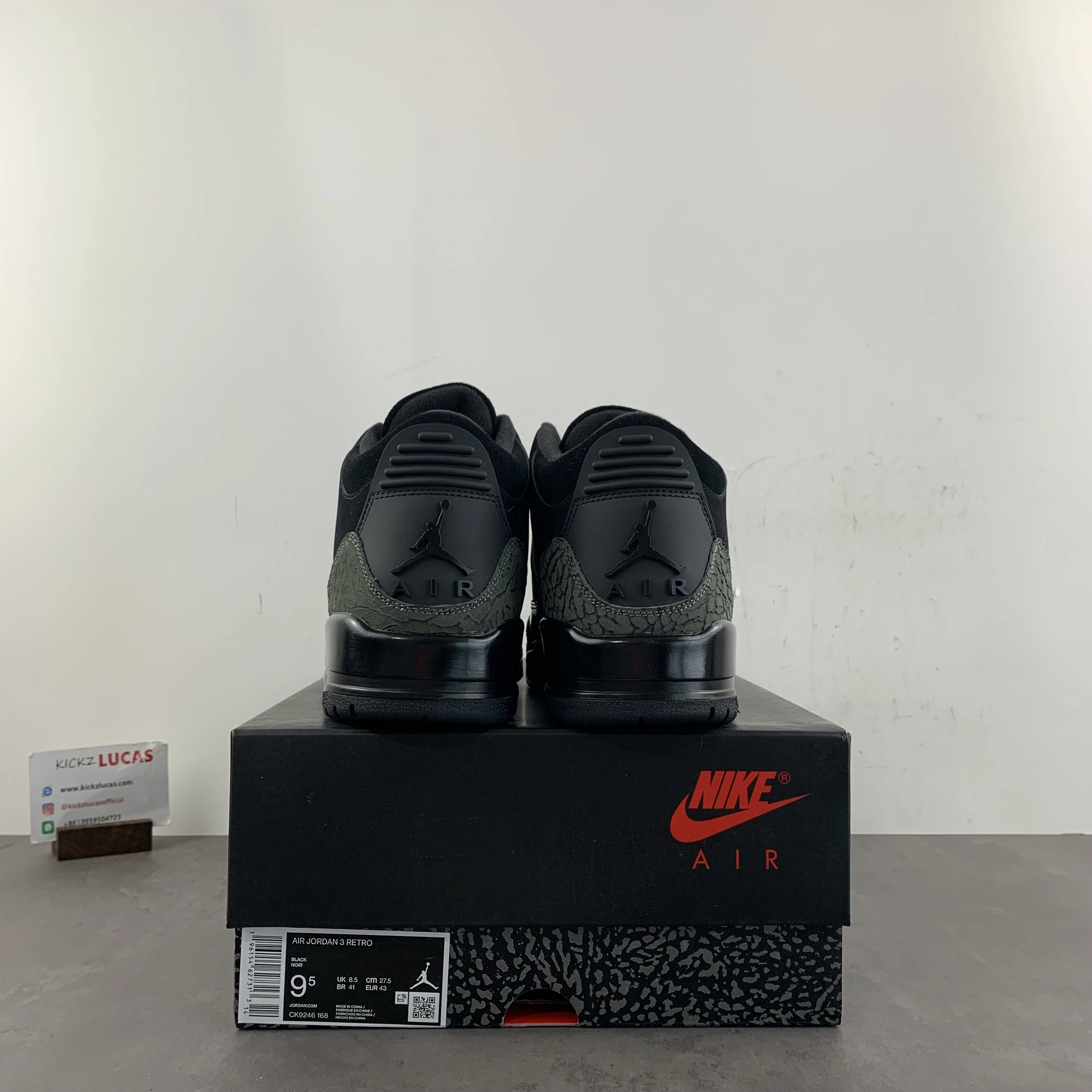 Air Jordan 3 Retro Black Cat 136064- Packable 1819