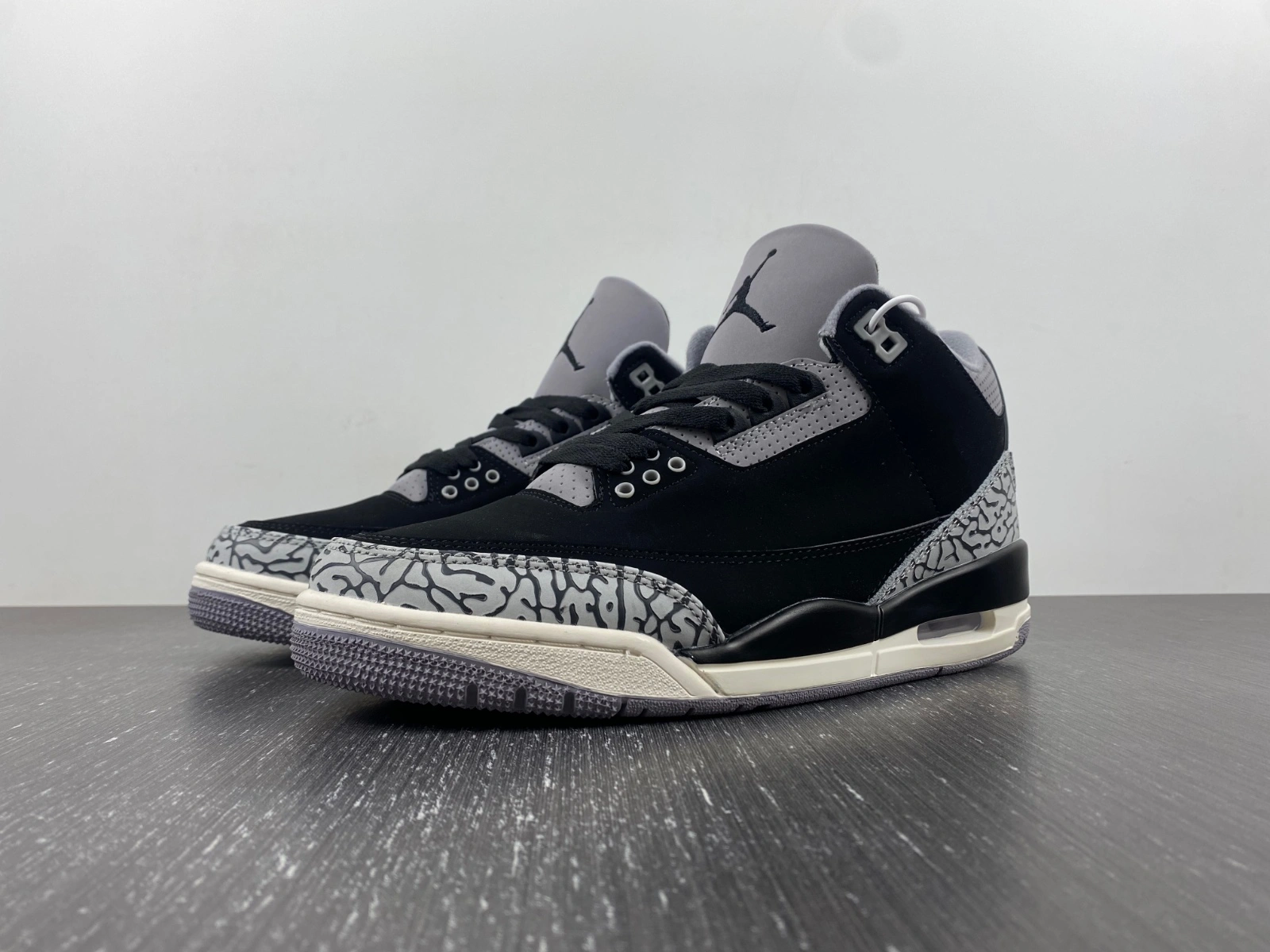 Vibrant Air Jordan 3 Retro Desert Elephant CT8532- 1846