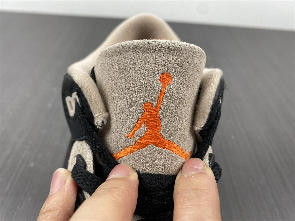 ZipUp Air Jordan 3 Retro Desert Elephant CT8532- 1854