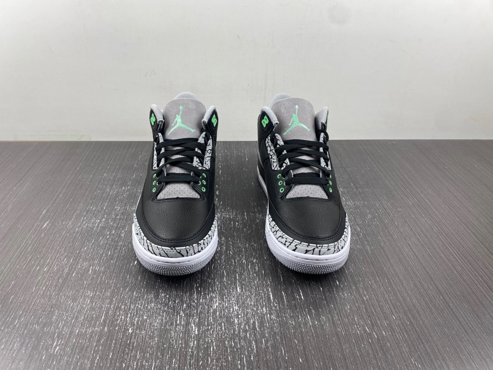 Colorful Air Jordan 3 Retro Green Glow CT8532- 1822