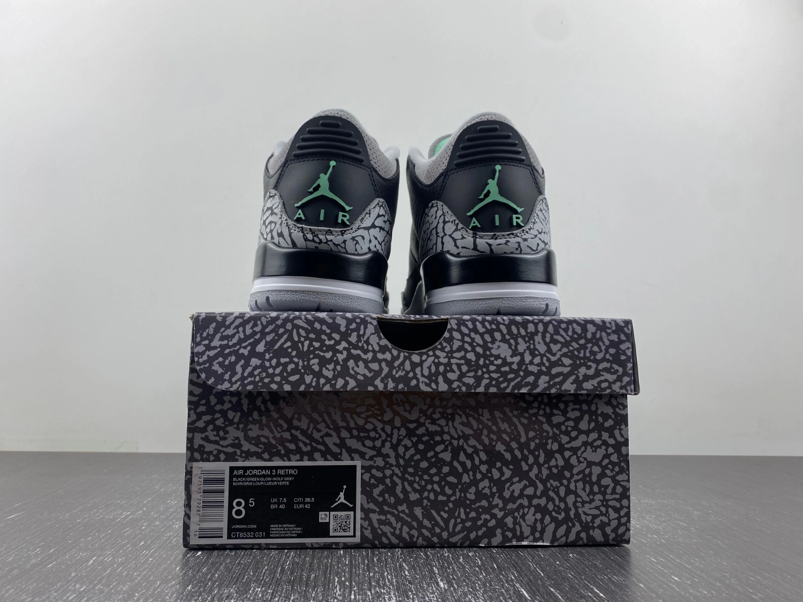 Colorful Air Jordan 3 Retro Green Glow CT8532- 1822
