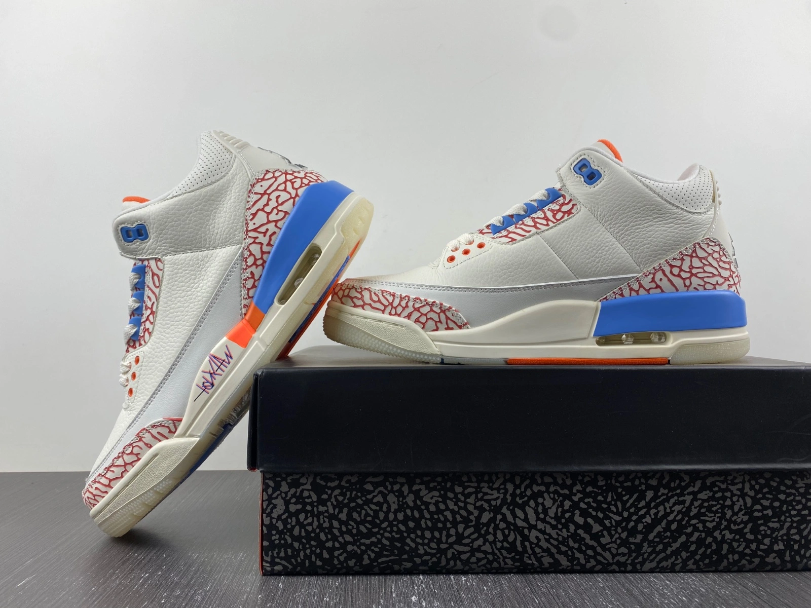 ComfortFit Air Jordan 3 Retro Orange CK9246- 1844