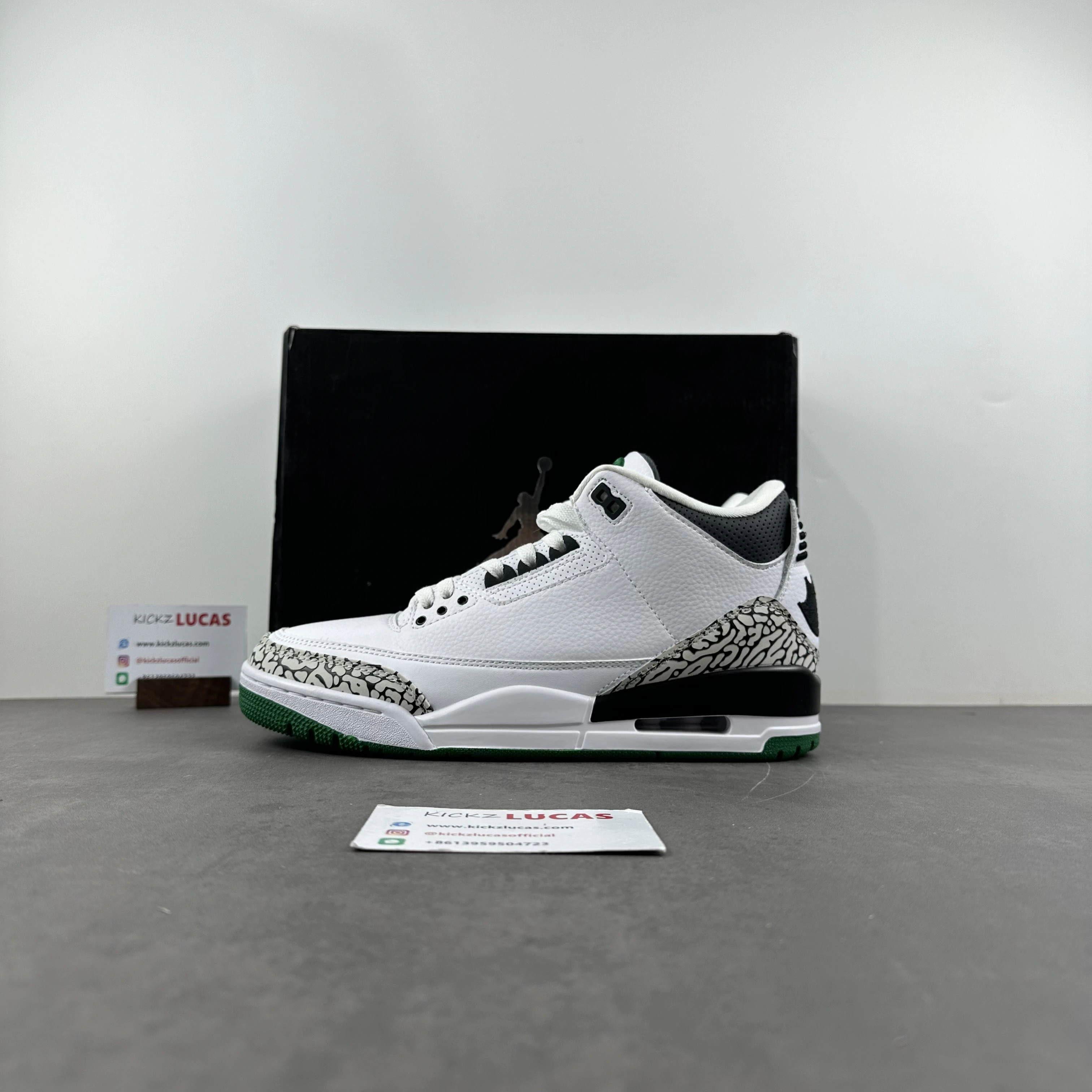 OnTrend Air Jordan 3 Retro Oregon Ducks Pit Crew White HO11-MNJDL- 1856