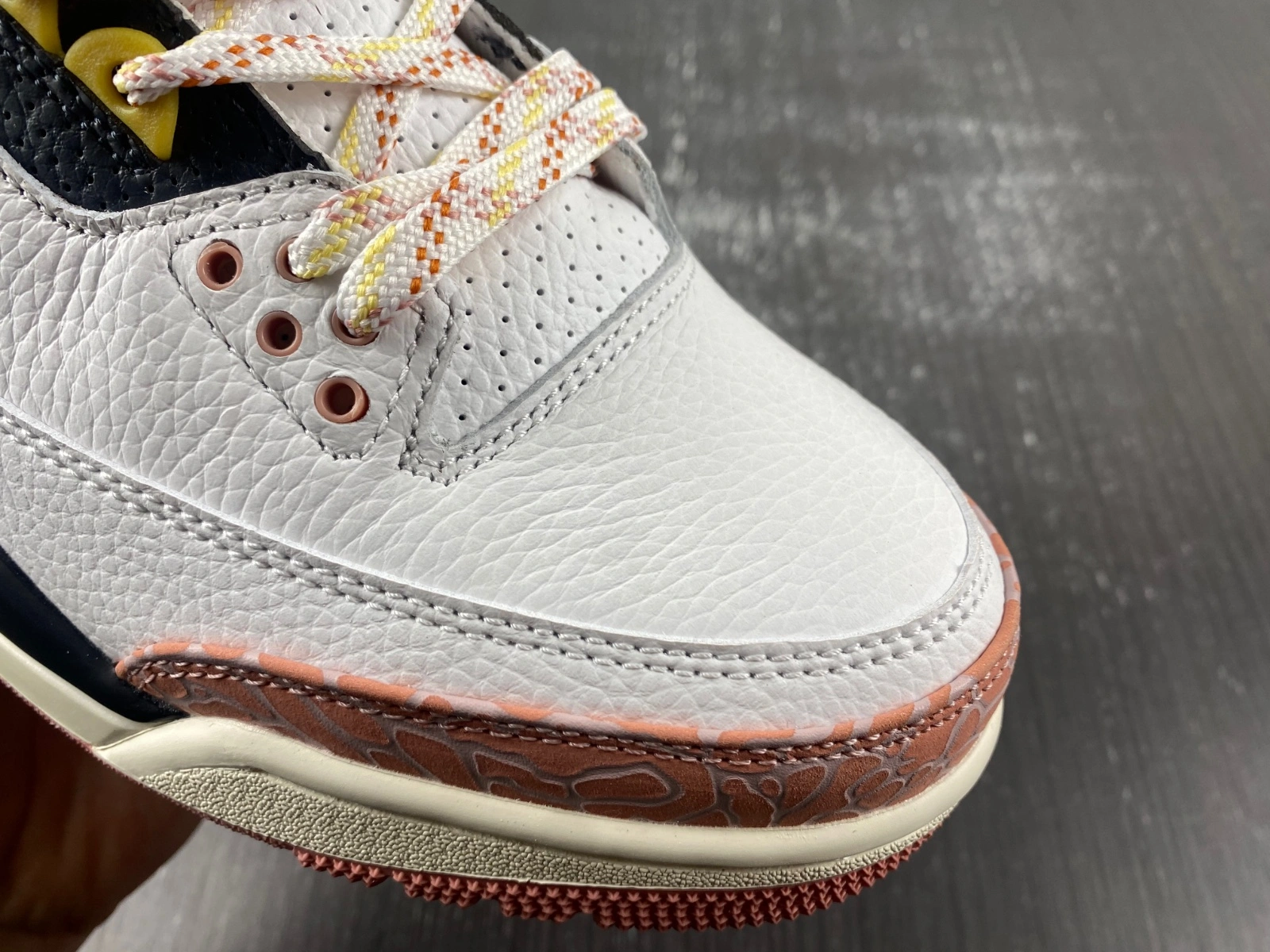 Air Jordan 3 Retro Vintage Floral 441140- Tailored 1821