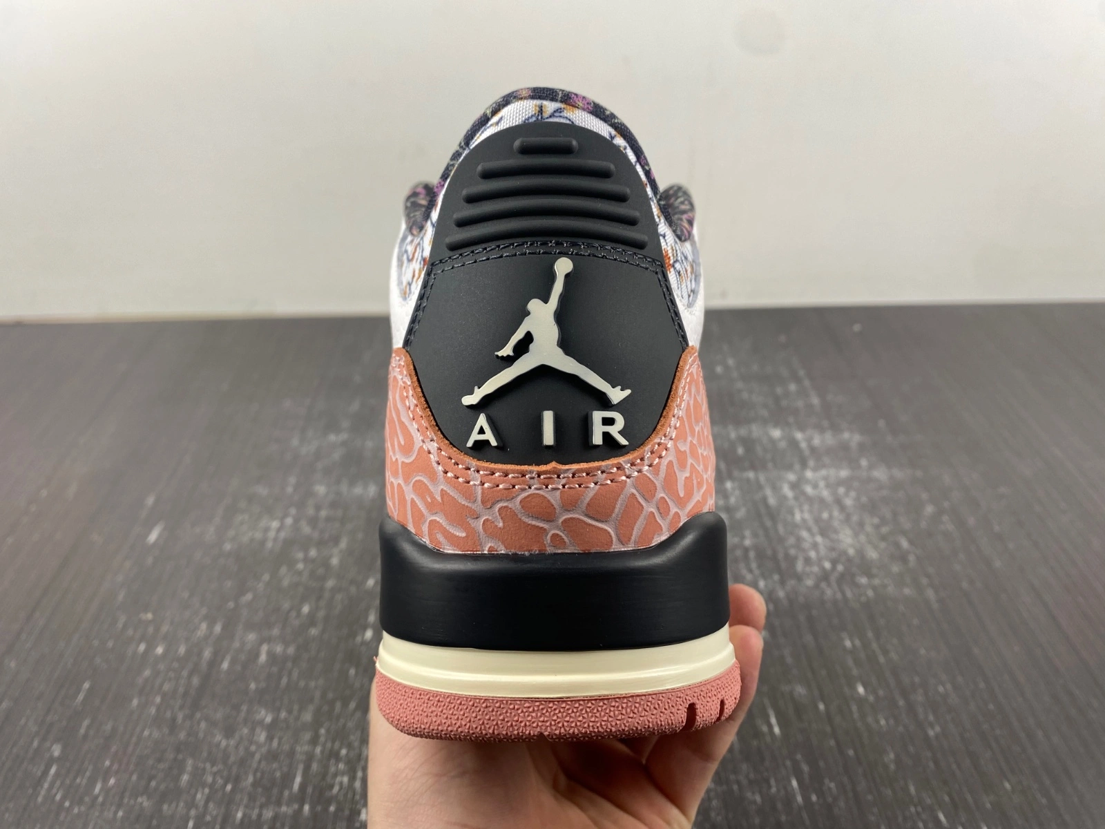 Air Jordan 3 Retro Vintage Floral 441140- Tailored 1821