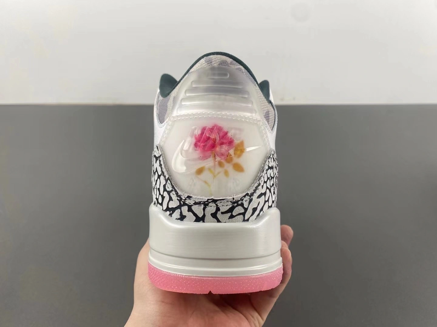 Air Jordan 3 Retro Wings HM6993- Tailored 1813