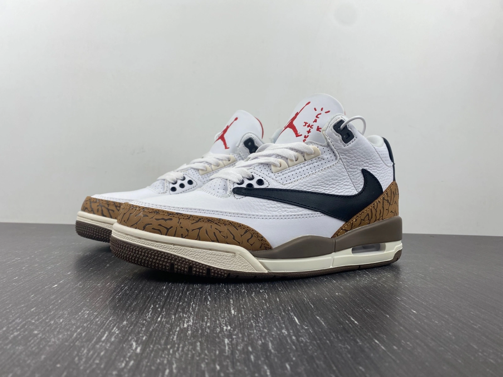Sleek Air Jordan 3 Travis Scott Palomino CT8532- 1836