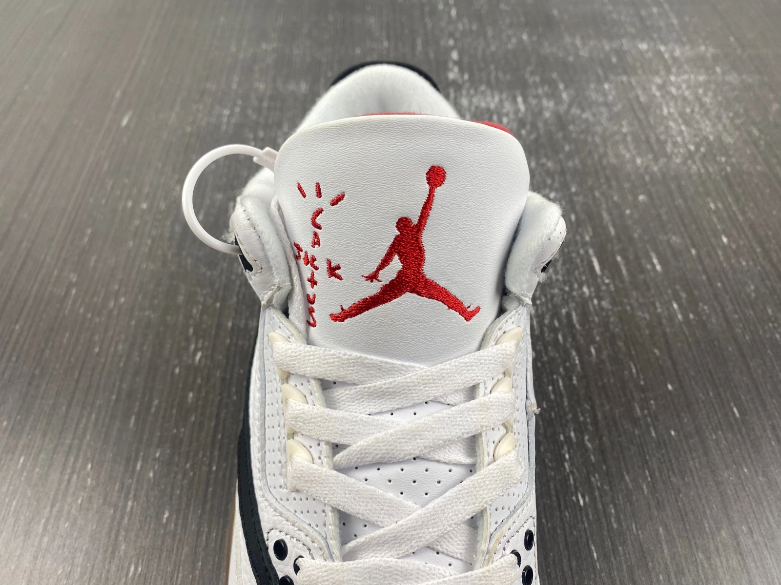 Sleek Air Jordan 3 Travis Scott Palomino CT8532- 1836