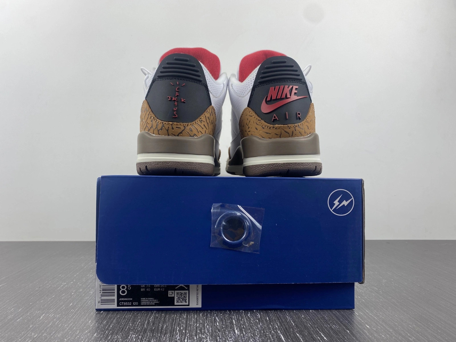 Sleek Air Jordan 3 Travis Scott Palomino CT8532- 1836