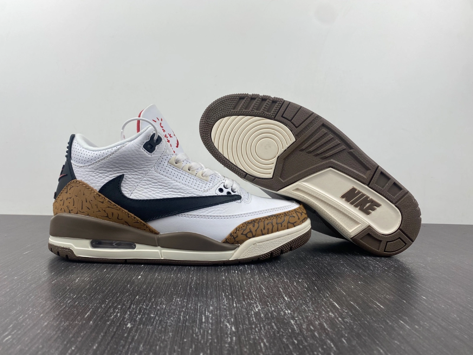 Sleek Air Jordan 3 Travis Scott Palomino CT8532- 1836
