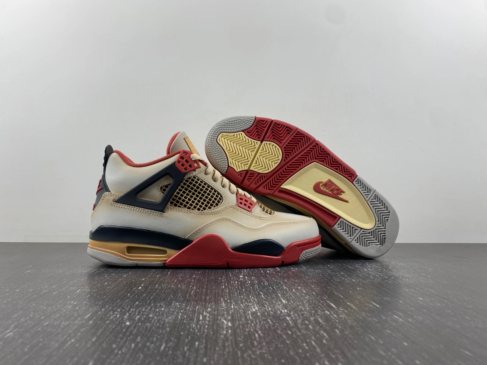 OnTrend Air Jordan 4 Pokemon Charizard AQ9129- 1938